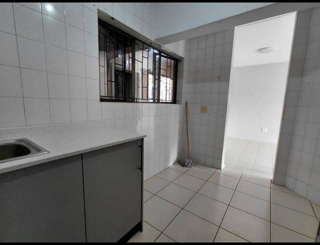 2 BEDROOM PROPERTY TO RENT IN OVERPORT